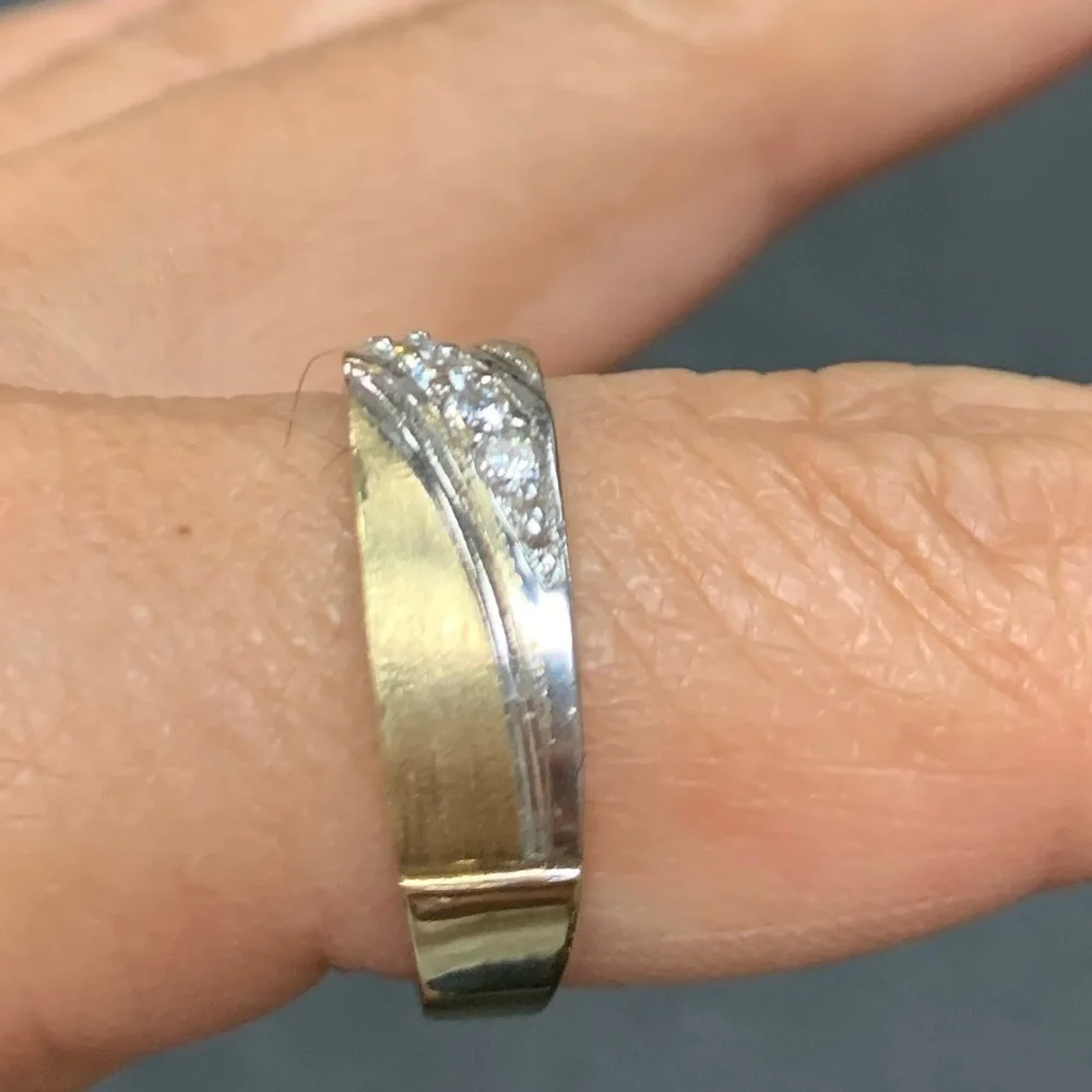 New 8mm 14k yellow Gold Men’s CZ Wedding Band